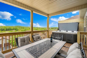 Arcade, Hot Tub, Deck Area, Free Tickets, Bright Upgraded Decor-Ledgestone Golf OnSite!